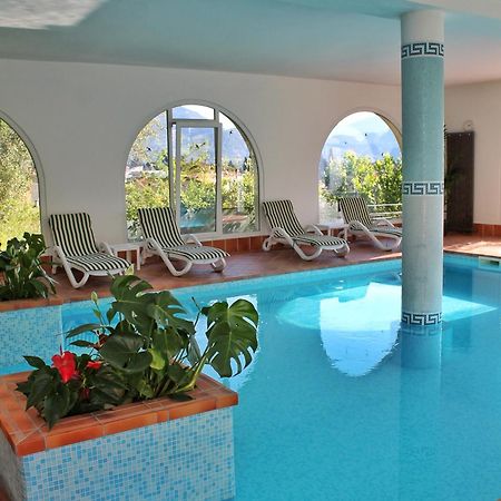 Aparthotel Englovacanze Riva del Garda Kültér fotó