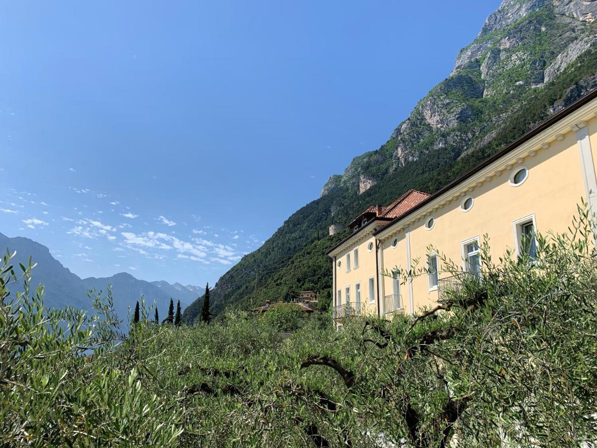 Aparthotel Englovacanze Riva del Garda Kültér fotó