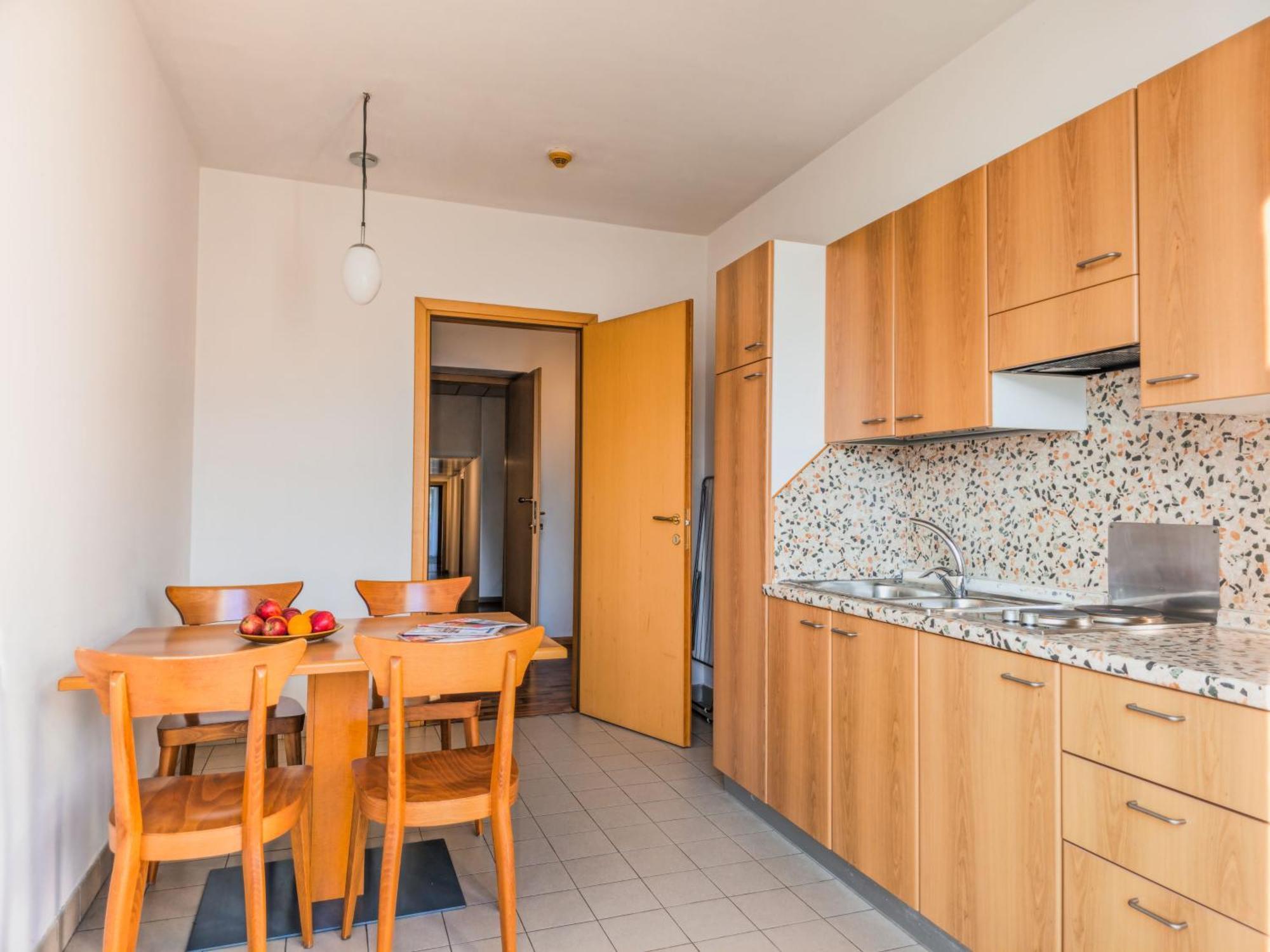 Aparthotel Englovacanze Riva del Garda Kültér fotó